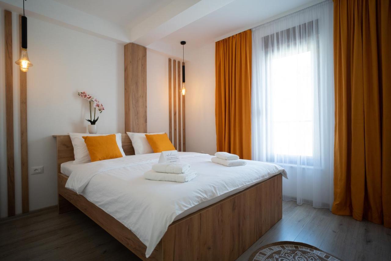 Apartments And Rooms Smile Mostar Bagian luar foto