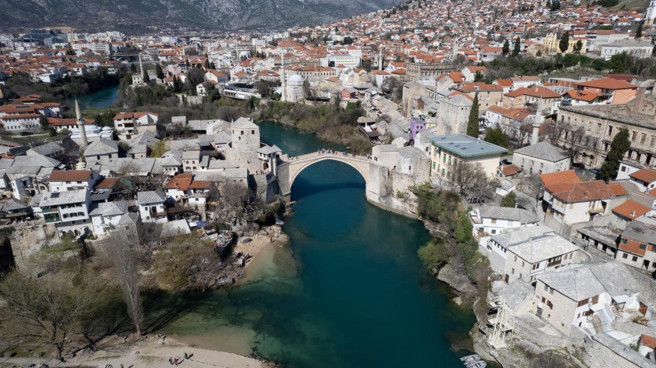Apartments And Rooms Smile Mostar Bagian luar foto